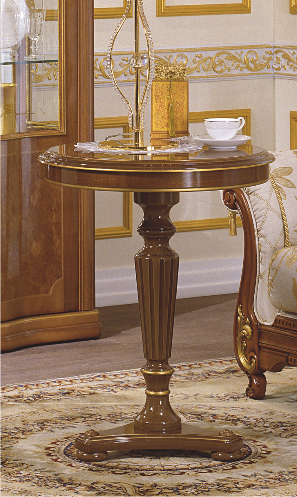 столик круглый маленький в гостиную